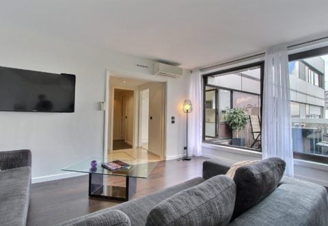 Furnished apartment 2 bedrooms in Paris 8th, Rue de Berri