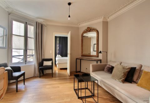 1 bedroom apartment rental in Paris, Rue Saint-Augustin