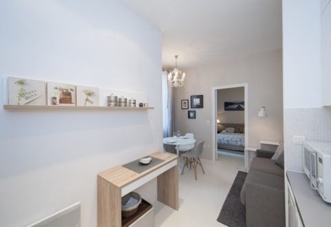 Location appartement 2 pièces à Paris, Rue du Roi Doré