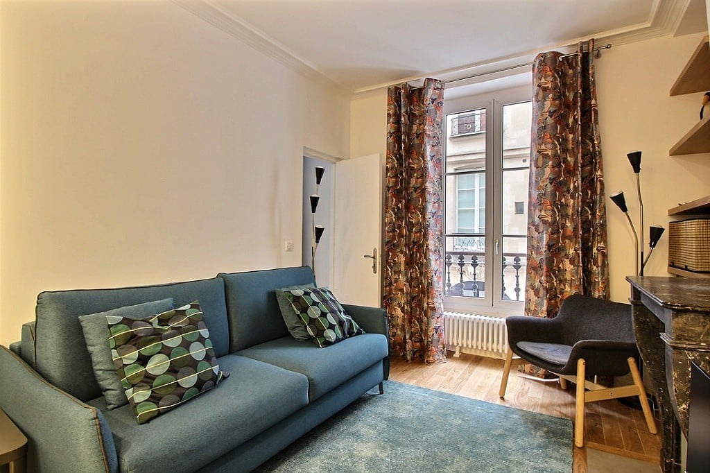 Location appartement 2 pièces à Paris, Rue de Bourbon le Château