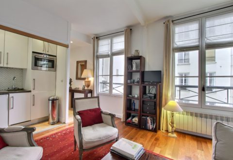 1 bedroom apartment rental in Paris, Rue de Varenne