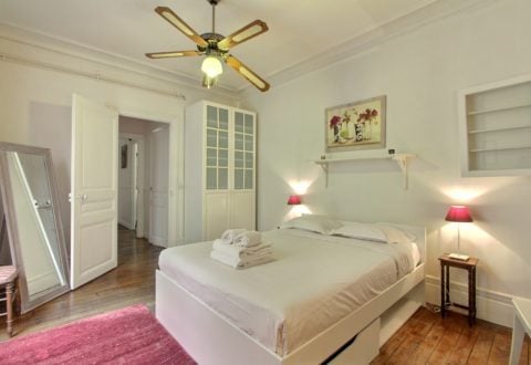 Location appartement 3 pièces à Paris, Place de Breteuil