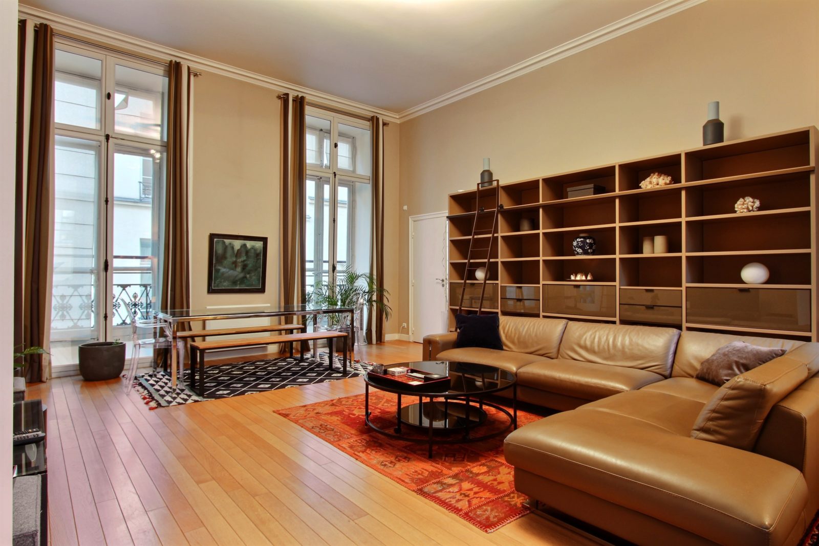 2 bedrooms apartment rental in Paris, Rue Pastourelle