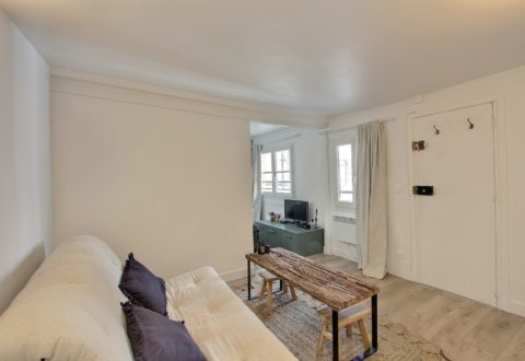 Studio meublé à Paris, Rue Dupin