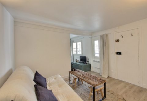 Studio rental in Paris, Rue Dupin