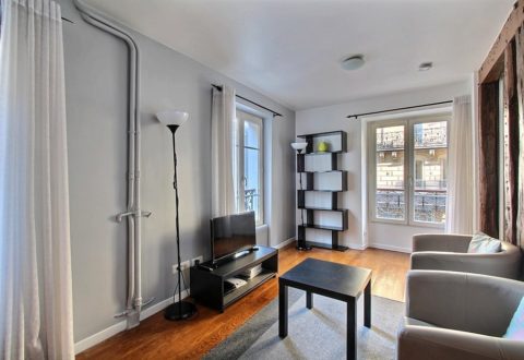Studio rental in Paris, Rue d'Assas