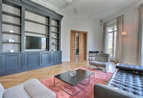 Furnished apartment 2 bedrooms in Paris 8th, Rue Lamennais