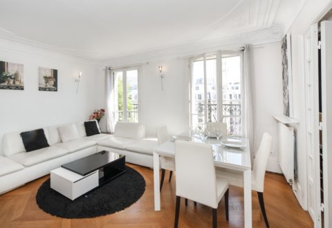 Furnished apartment 2 bedrooms in Paris 1st, Rue des Halles