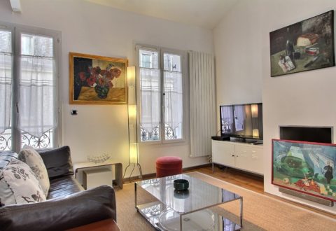 3 bedrooms apartment rental in Paris, Rue de l'Amiral Roussin