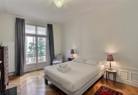 Location appartement 4 pièces à Paris, Rue du Regard