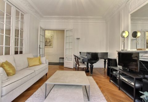3 bedrooms apartment rental in Paris, Rue du Regard