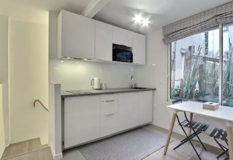 Studio rental in Paris, Rue Servandoni