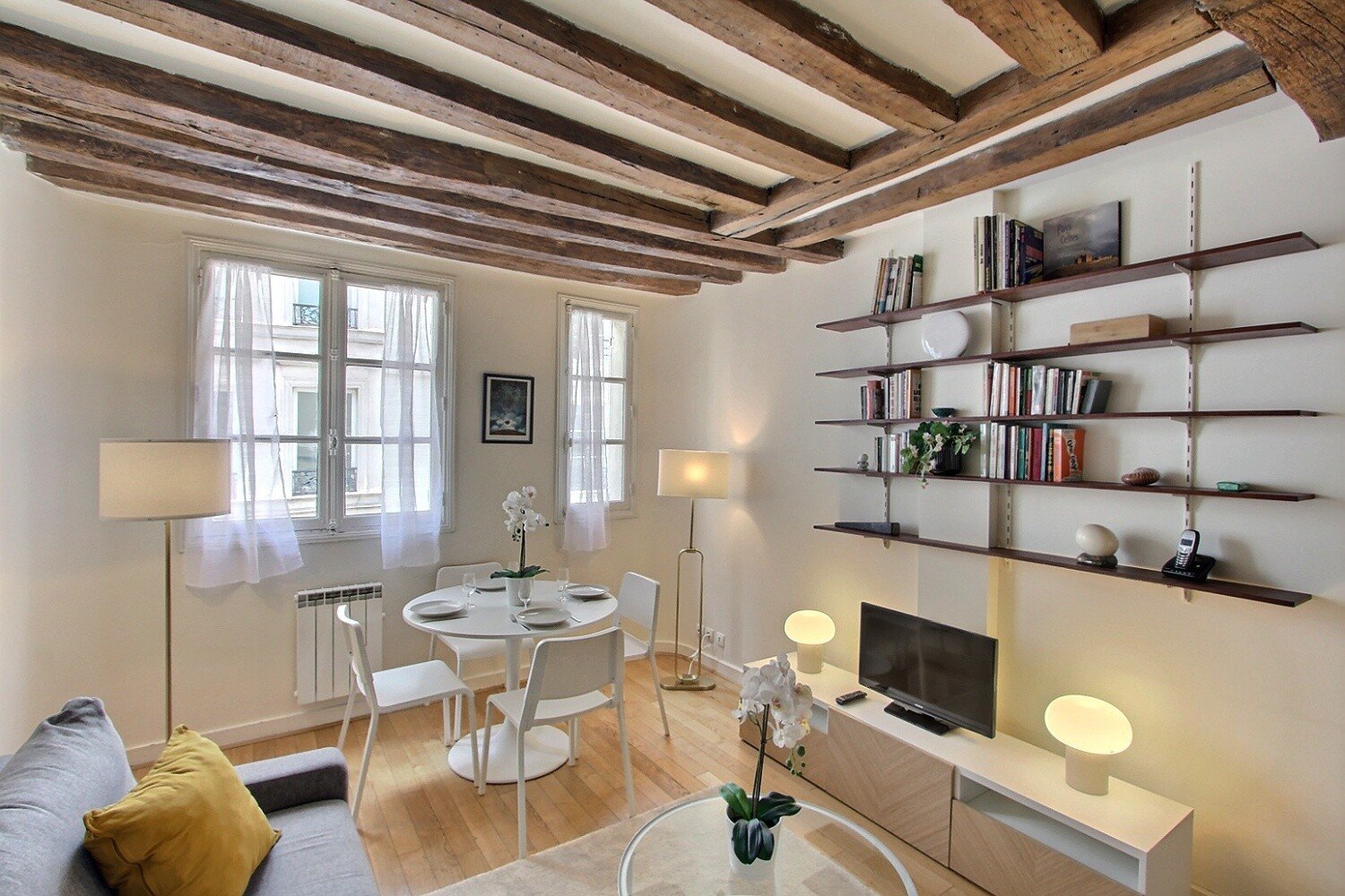 Location appartement 2 pièces à Paris, Rue Mazarine