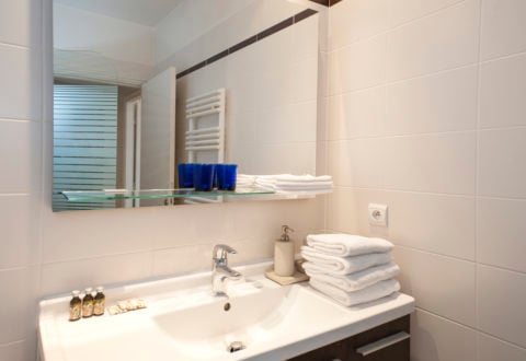 2 bedrooms apartment rental in Paris, Rue Pastourelle