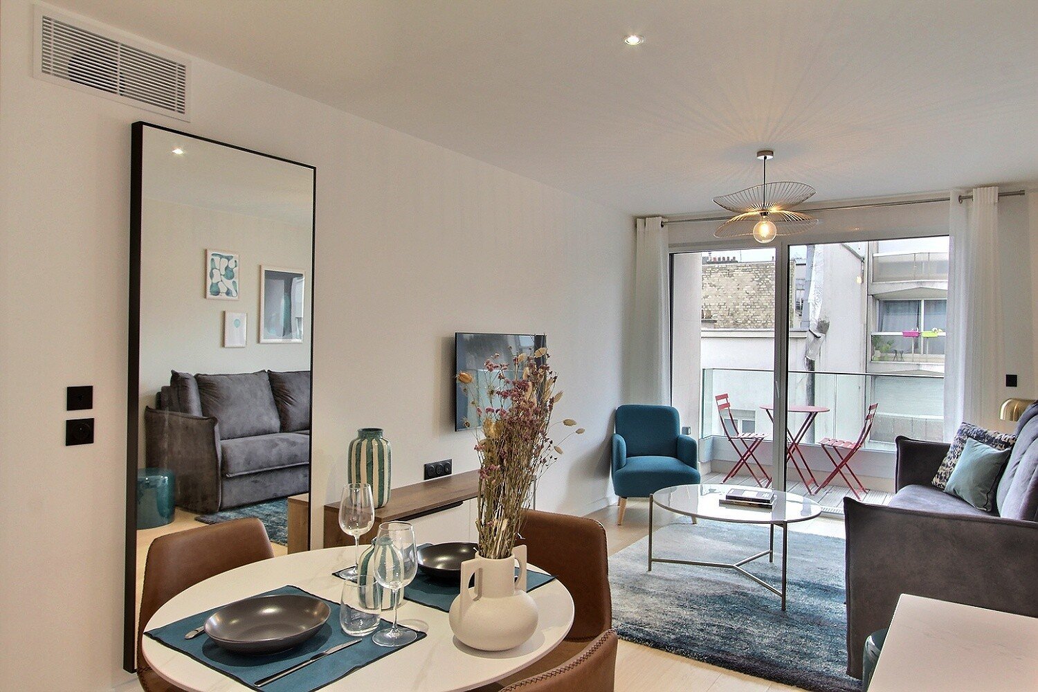 Location appartement 2 pièces à Paris, Rue de Lourmel