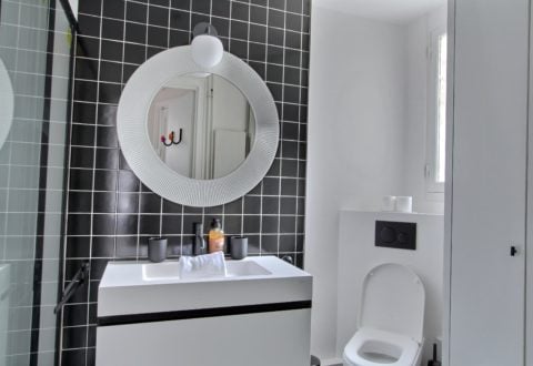 Location appartement 2 pièces à Paris, Rue du Bac