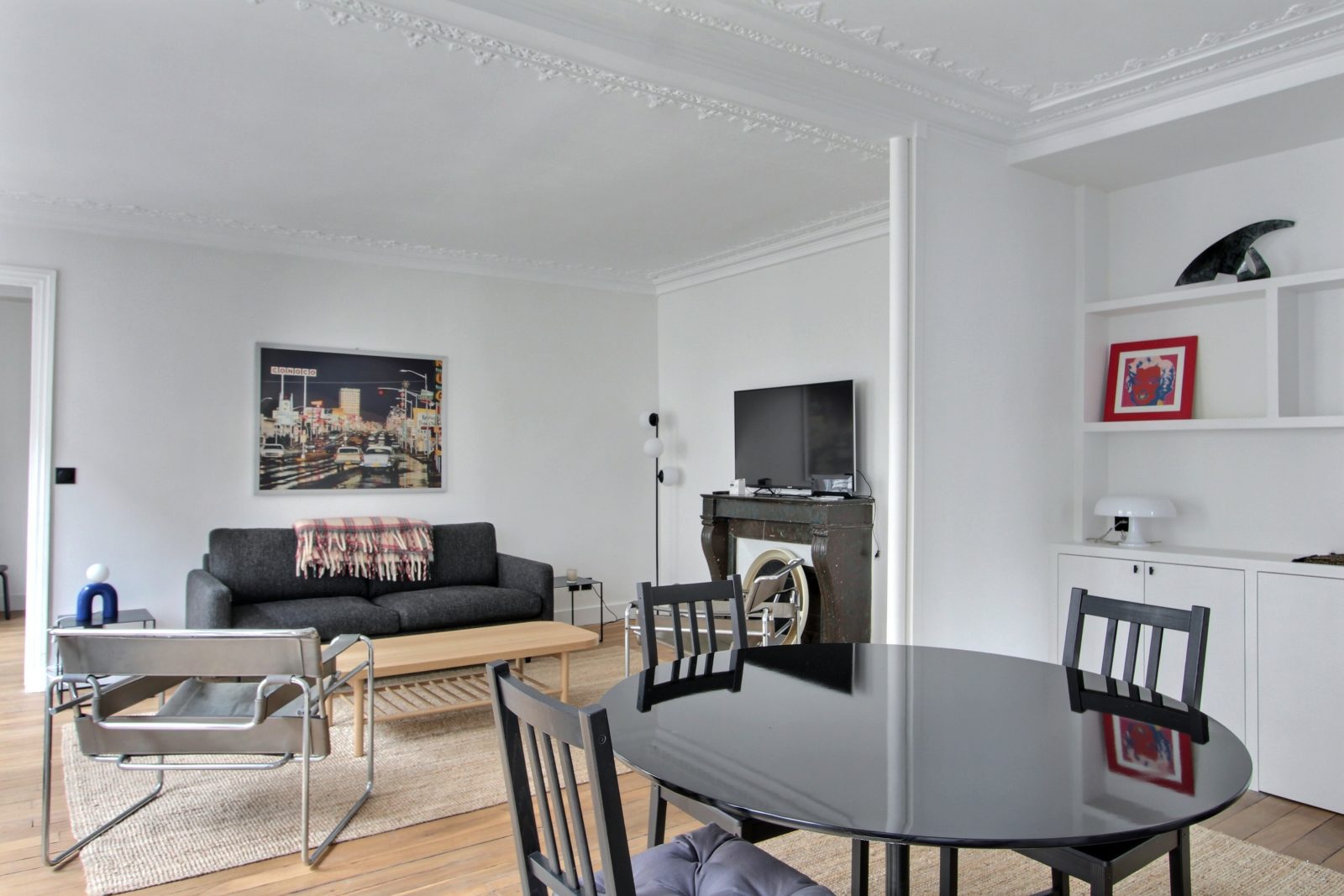 Location appartement 2 pièces à Paris, Rue du Bac