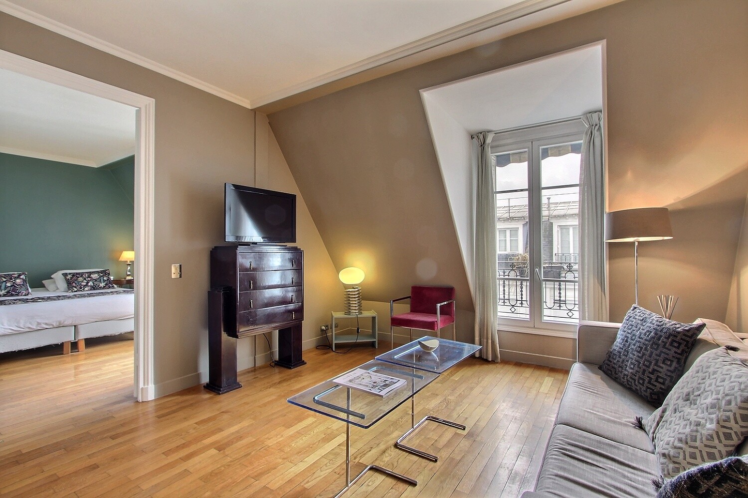 Location appartement 2 pièces à Paris, Rue de la Paix