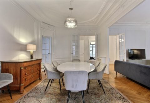 2 bedrooms apartment rental in Paris, Avenue Bertie Albrecht