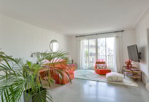 2 bedrooms apartment rental in Paris, Rue de Vaugirard