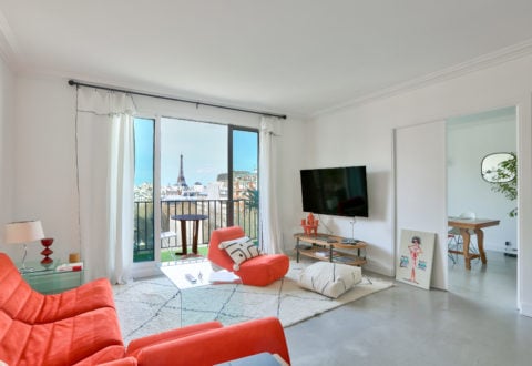 Furnished apartment 2 bedrooms in Paris 15th, Rue de Vaugirard