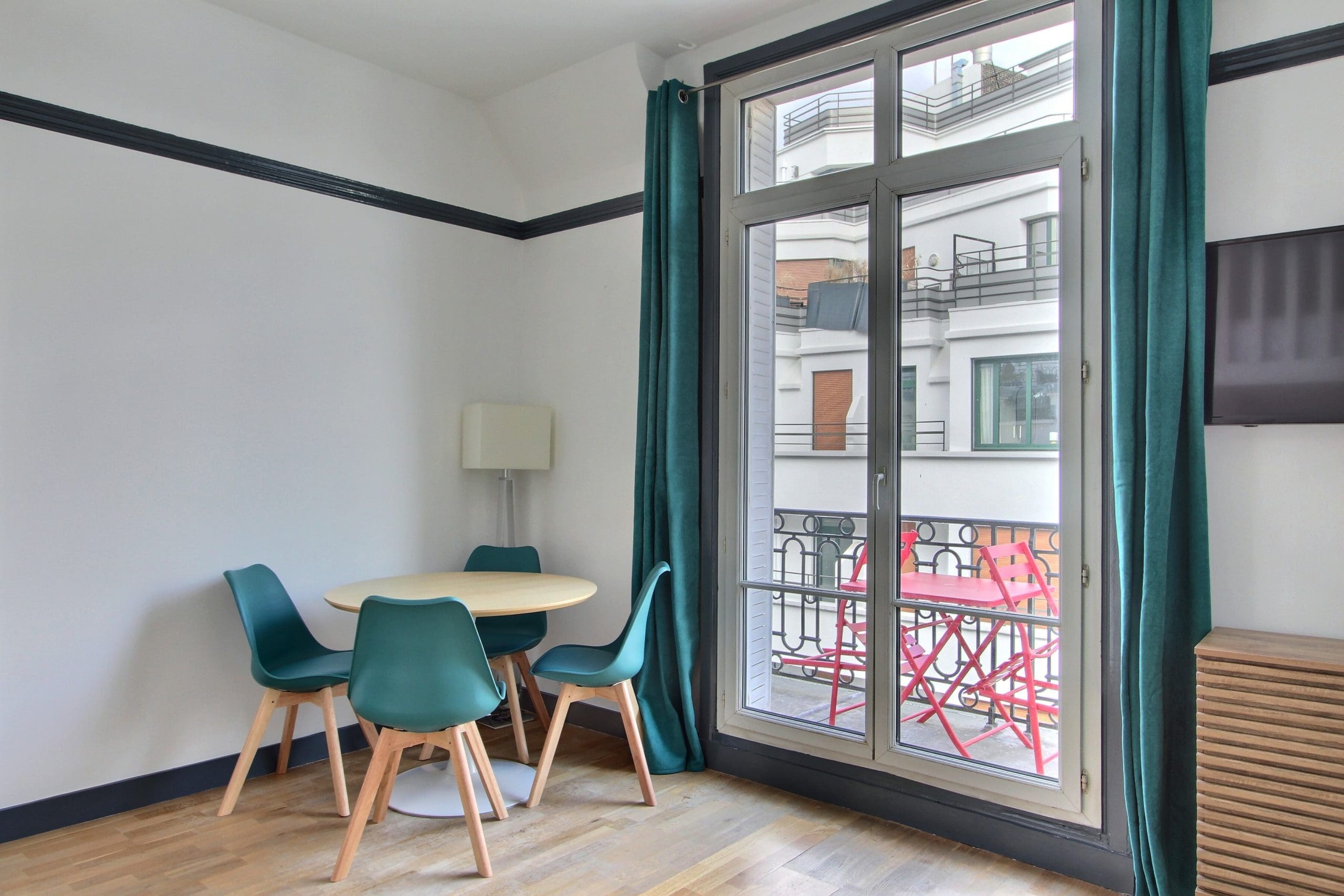 Rent a furnished studio in Paris 8th - 30m2 - Champs Élysées, Triangle ...