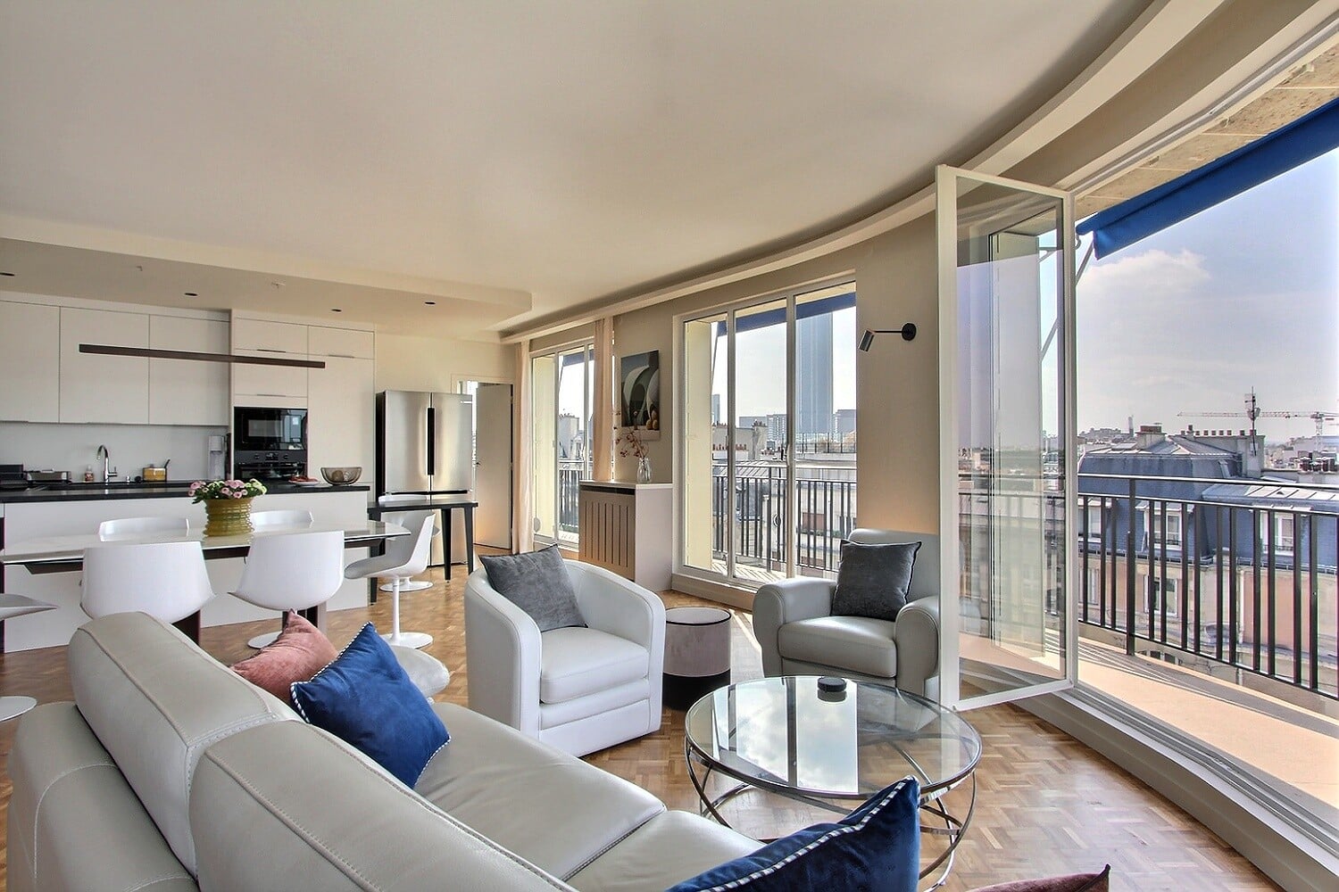 2&nbsp;bedrooms apartment rental in Paris, Boulevard Raspail
